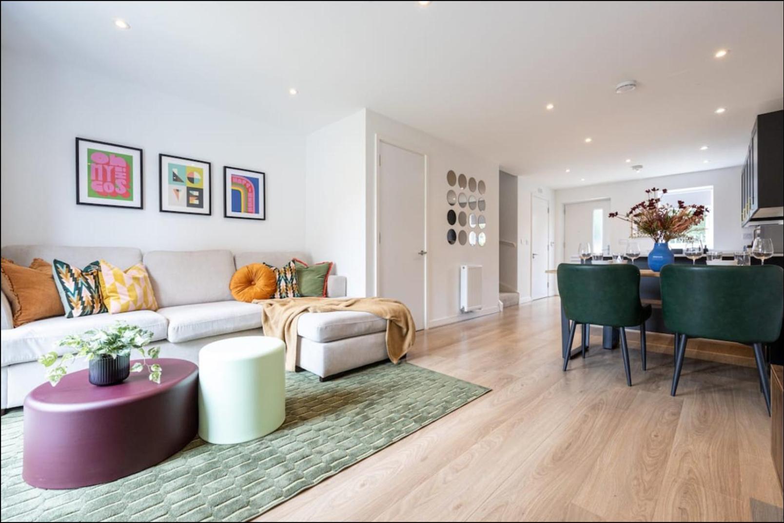 Elegance Retreat - 2 Bed Holiday Home With Parking Manchester Luaran gambar